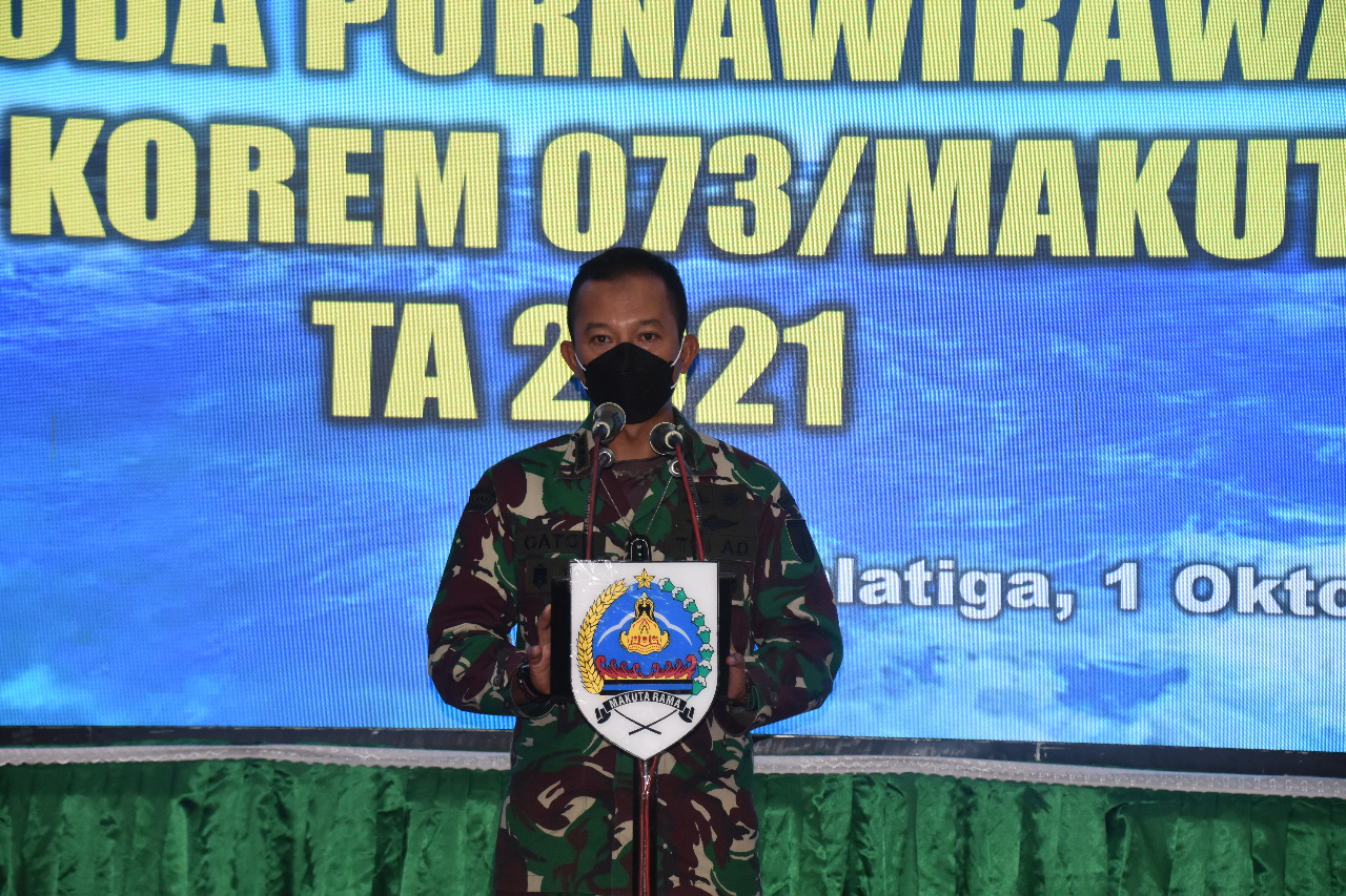 Danrem Wisuda 15 orang Purnawirawan Korem 073/Makutarama